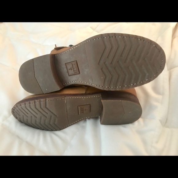 Frye Veronica Short Boots - Picture 2 of 3